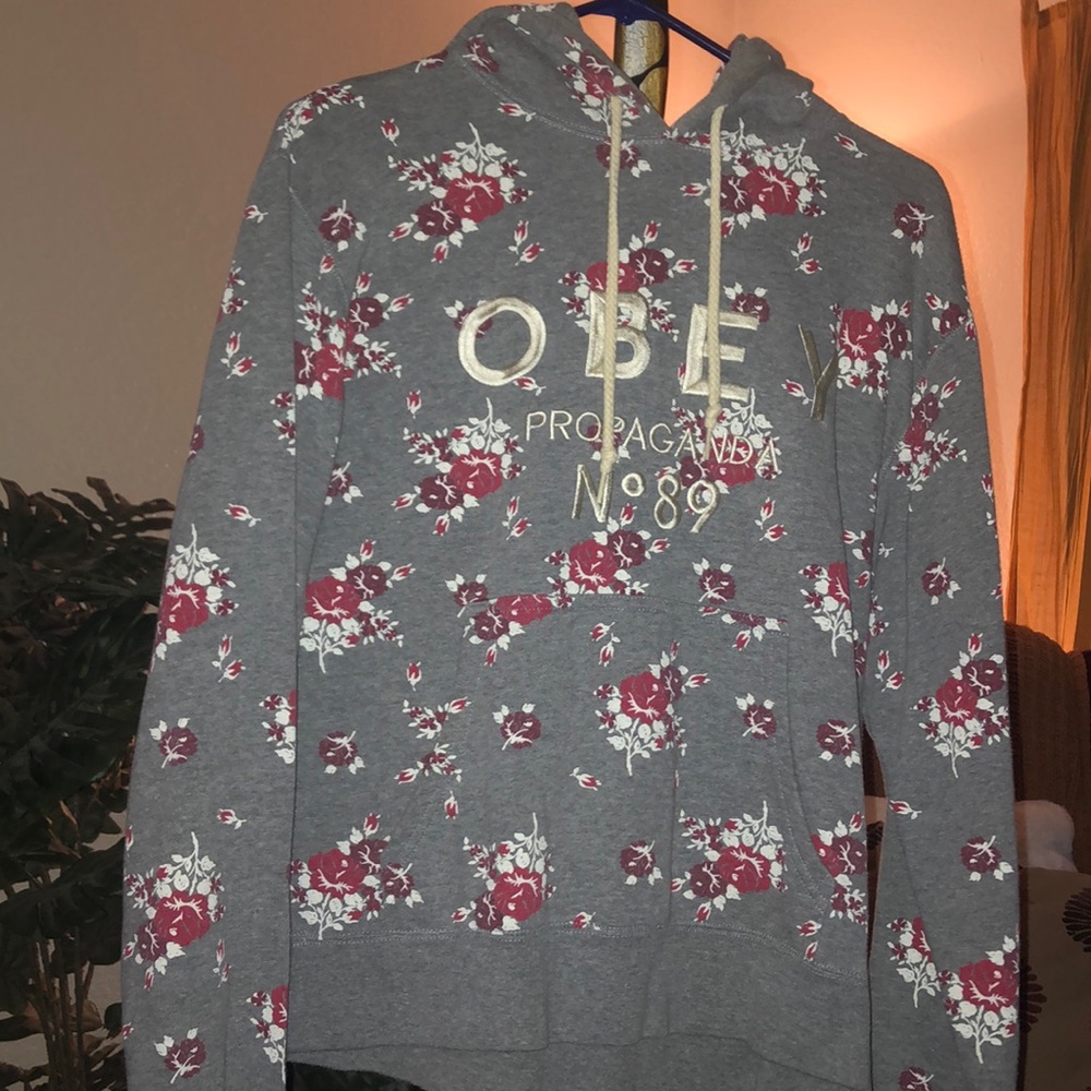 OBEY sweatshirt